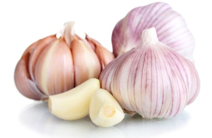 Aglio per rimuovere i parassiti dal corpo