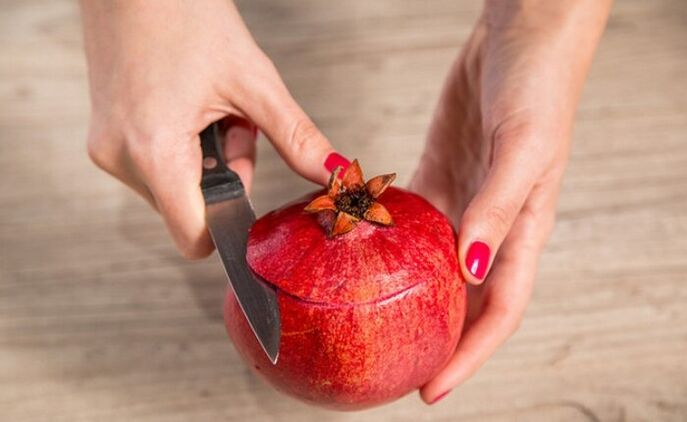 Melograno per rimuovere i parassiti dal corpo