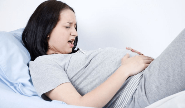 Dolore addominale con vermi durante la gravidanza